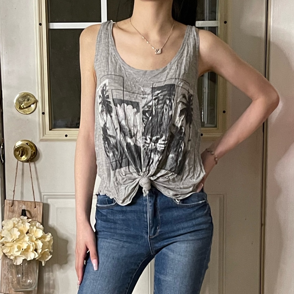 Windsor Grey Tropical Tank ♡︎